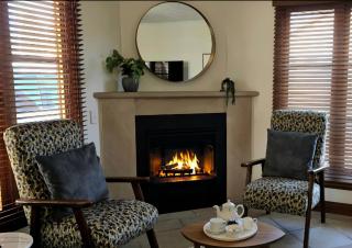 Sandstone Suites - In the heart of Port Fairy - 0