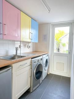 Modern Family Home near Reculver - Sleeps 8 - Pets Friendly! - Beltinge - 3