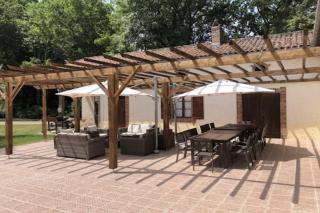 Very spacious and luxurious holiday home on quiet estate 1880 with pool - Buzon - 2