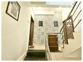 Near Mahakal Temple HOTEL F - PALACE ,UJJAIN ,Fully Air conditioned Rooms with Wifi and Parking, ,BEST HOTEL IN UJJAIN - Ujjain - 2