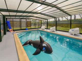 Peaceful Holiday Home in Plouguin with Indoor Pool - Plouguin - 8