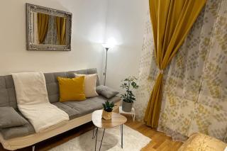 Nest & Rest Garden Stay with Free Parking - 3