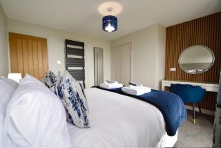 Rondene Luxury Cottage with Covered Hot Tub - 6