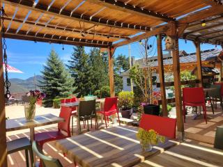 Le sapin rouge - Restaurant - bar - chambres d'hôtes - Artigues - 9