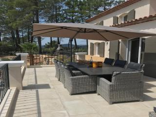 Contemporary villa with swimming pool - Emponse - 8