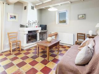 Charming Cottage in Oppède amidst Vineyards - Maubec - 2