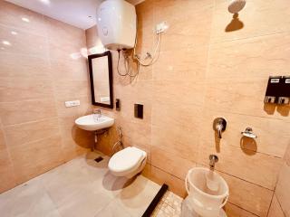 Motihar Lodge - - 0