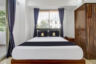 Townhouse Oak Koregaon Park Formerly Red Velvet Suite - Pune - 9