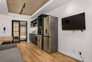 Luxury Sea Point Apartment - 3