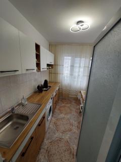 EST Apartment - Tulcea - 4