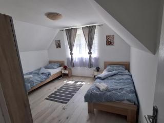 Grofova Kuća - - 8