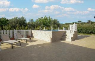 Cozy Home In Cecina With Wifi - 1