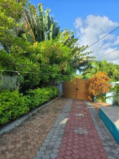 Luvish guest house - - 4