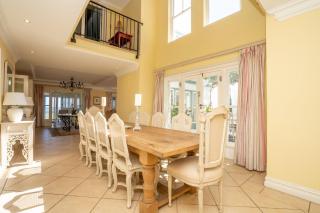 Charming Langebaan Holiday Home with Panoramic Views - Langebaan - 8