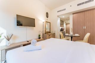 Studio with Pool and Community View, Near Soho Garden DXB and Meydan Golf Club, Azizi Riviera 43, Al Merkadh by Deluxe Holiday Homes - 1