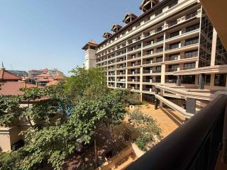 Reimagined 3BR Apartment in 5-star Resort - 9