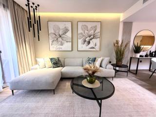 Reimagined 3BR Apartment in 5-star Resort - 2