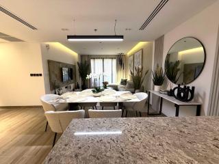 Reimagined 3BR Apartment in 5-star Resort - 1