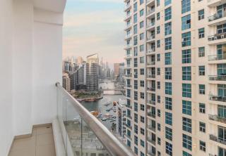 Minimalist High Floor Sea View 3 BR in Marina - 5