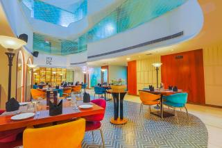 Hyphen Business Hotel - Noida - 7