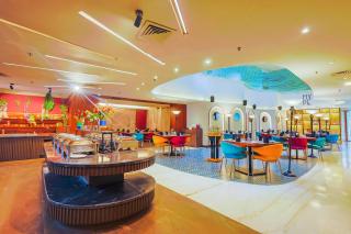 Hyphen Business Hotel - Noida - 8