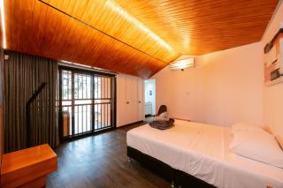 5BR Poblado Villa close to Lleras Jacuzzi Cinema AC - Medellín - 3