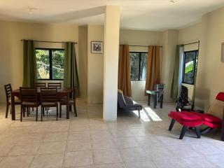 4-Bedroom Parakeet Hill B&B Eco Retreat, Eco Haven Await - Treasure Beach - 6