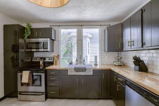 New 5BD Near UNL & DT | Poker Table & Games - Lincoln - 7