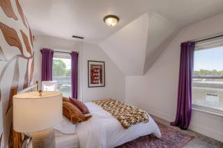 New 5BD Near UNL & DT | Poker Table & Games - Lincoln - 2