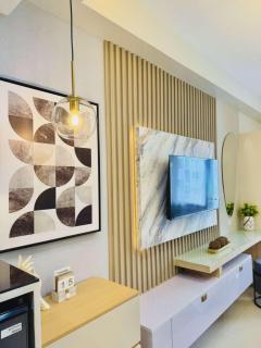 Chic & Cozy Studio with Balcony in Iloilo - 8