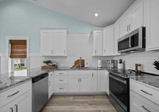 Sanctuary by the Sea - Surf City - 4