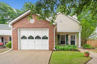 Charming Cottage and Loft, Home with Garage in Kennesaw - 0