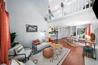 Charming Cottage and Loft, Home with Garage in Kennesaw - 7