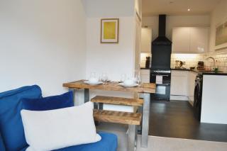12 Bootham Court Stylish Modern 2-Bed Flat in York with Parking Pass the Keys - York - 5