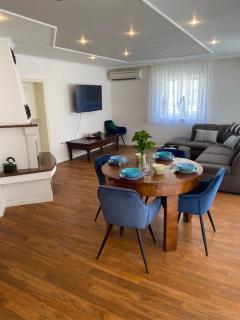 Private pool 2 rooms - 4