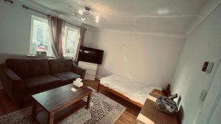 Warm and Welcome Stay - Abingdon - 1