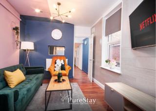 5 Bed House in Leamington Spa Perfect for Contractors with 7 Beds by PureStay - 14 night min! - Royal Leamington Spa - 5