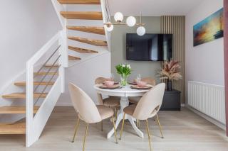 Świnoujście Cozy Apartment with Parking & Terrace by Noclegi Renters - Świnoujście - 4
