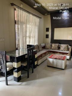 Modern Two BHK for All Travelers - Kharar - 0