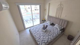 Stylish 2BR Apartment with Balcony & Wi-Fi - Larnaca - 9