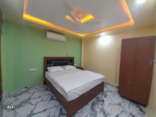 Super Hotel The Prince Near Buddha Temple - Bodh Gaya - 1