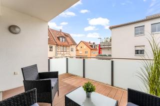 Nexstay Design Wohnung mit Loggia und Parkplatz - 2