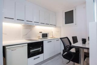 Modern Studio by ASOE with Relaxing Bathtub - Athen - 8