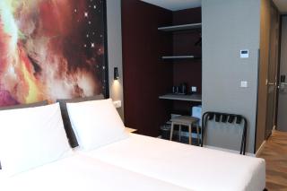 Nebula Hotel by Ine's - 6