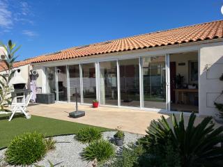 Spacieuse et belle villa climatisée pour 9 couchages, Wifi, piscine commune, 250 m de la plage dans résidence LRMA6465 - Portiragnes - 9