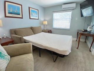 Gecko - LRG Deck River Kayak Launch Updated 1.3M To Beach - Bonita Springs - 7