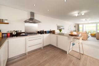 6 Bluestone Point - Mortehoe - 2
