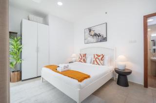 StayShort - Spacious & Serene 2 Bedroom in Dubai Marina for 4 - 7