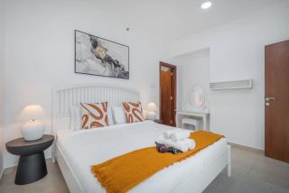 StayShort - Spacious & Serene 2 Bedroom in Dubai Marina for 4 - 2