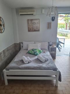 Alexandra Studios - Néos Pírgos - 7